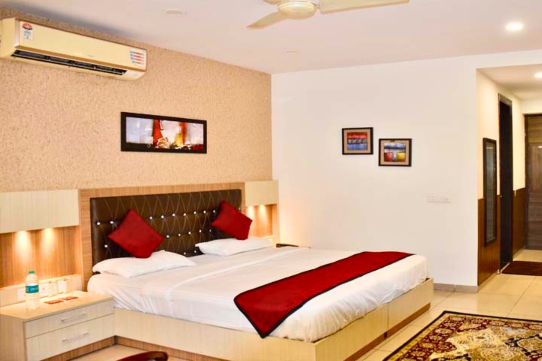 Ozone Club - Premium Double Room